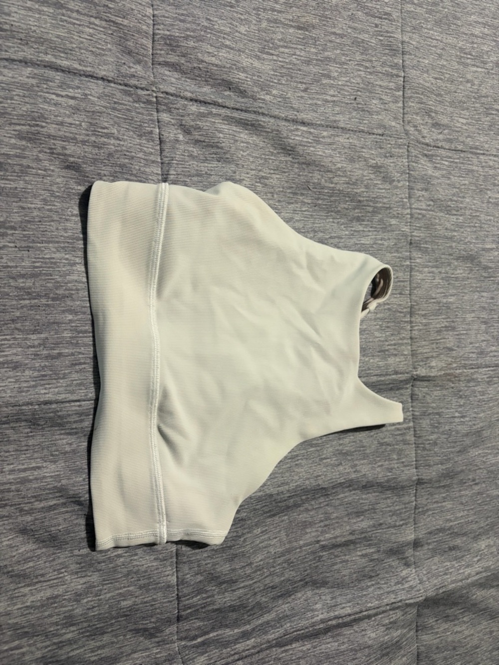 Lululemon high new white sports bra with cross cross back - size 4